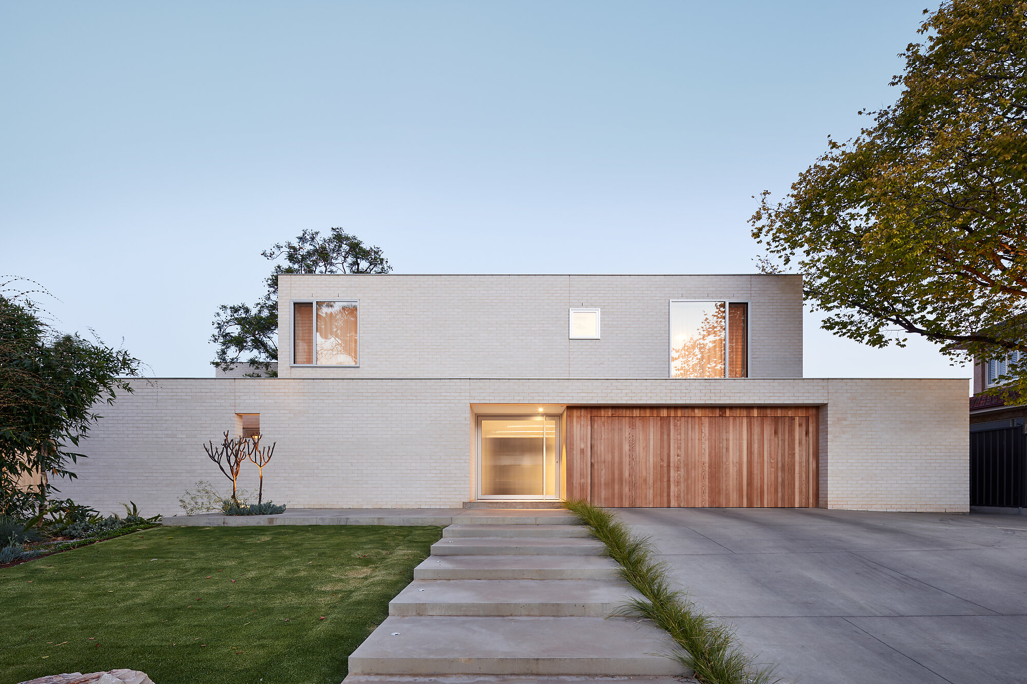 Interior photograph of Jacaranda House by Sam Noonan
